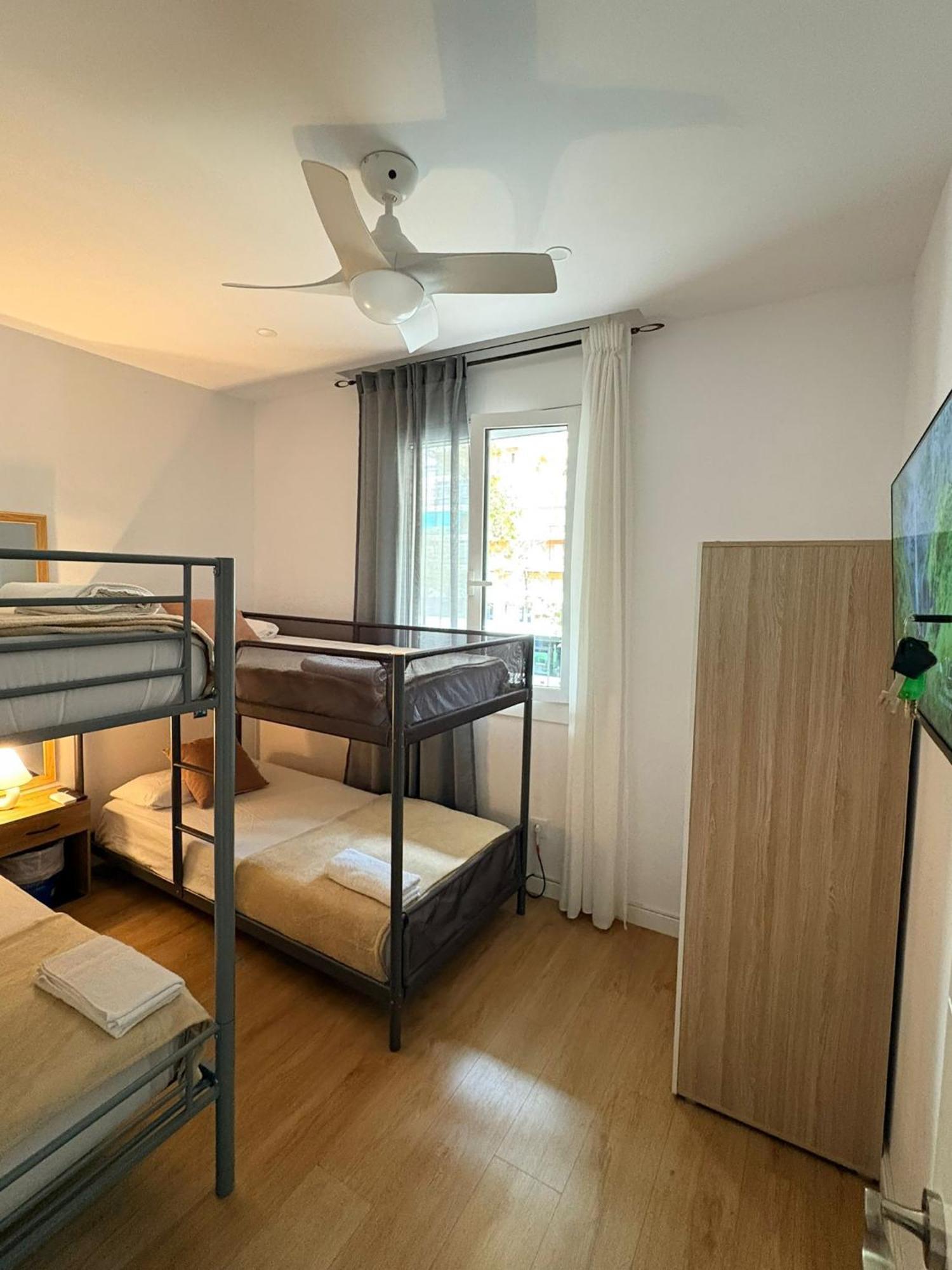 Habitaciones En บาร์เซโลนา ภายนอก รูปภาพ
