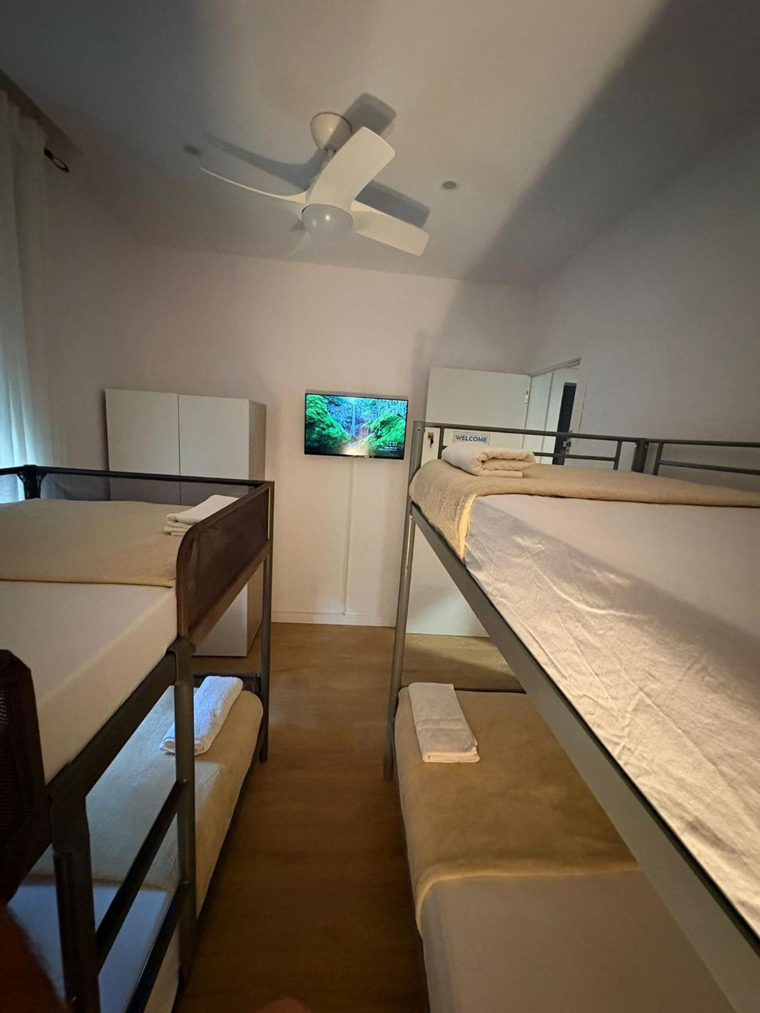 Habitaciones En บาร์เซโลนา ภายนอก รูปภาพ