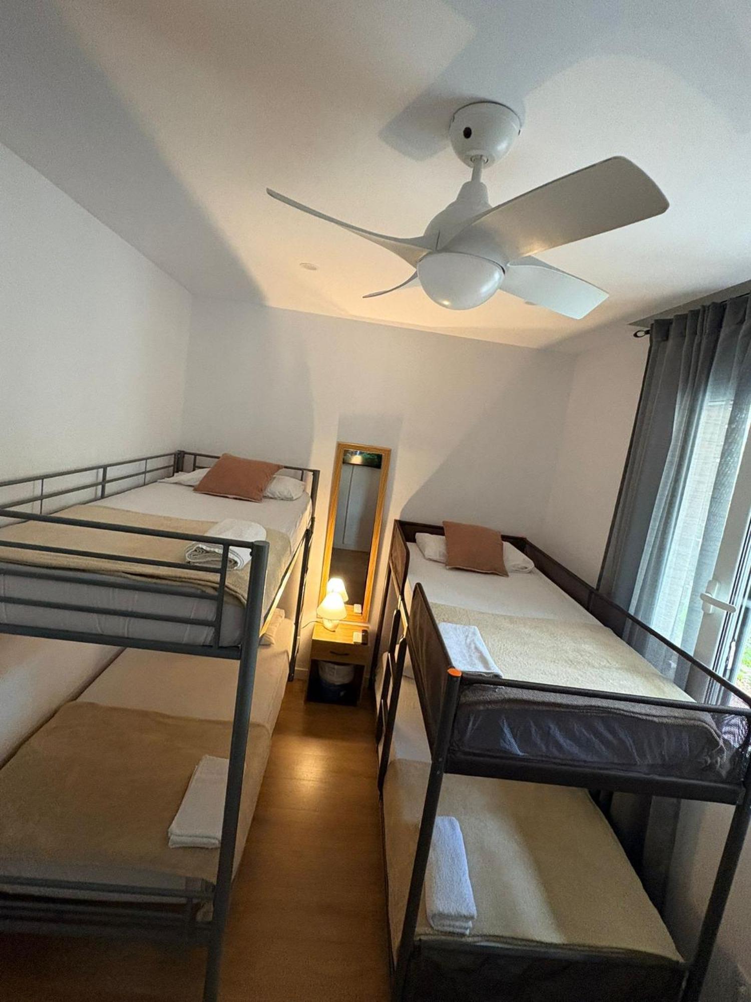 Habitaciones En บาร์เซโลนา ภายนอก รูปภาพ