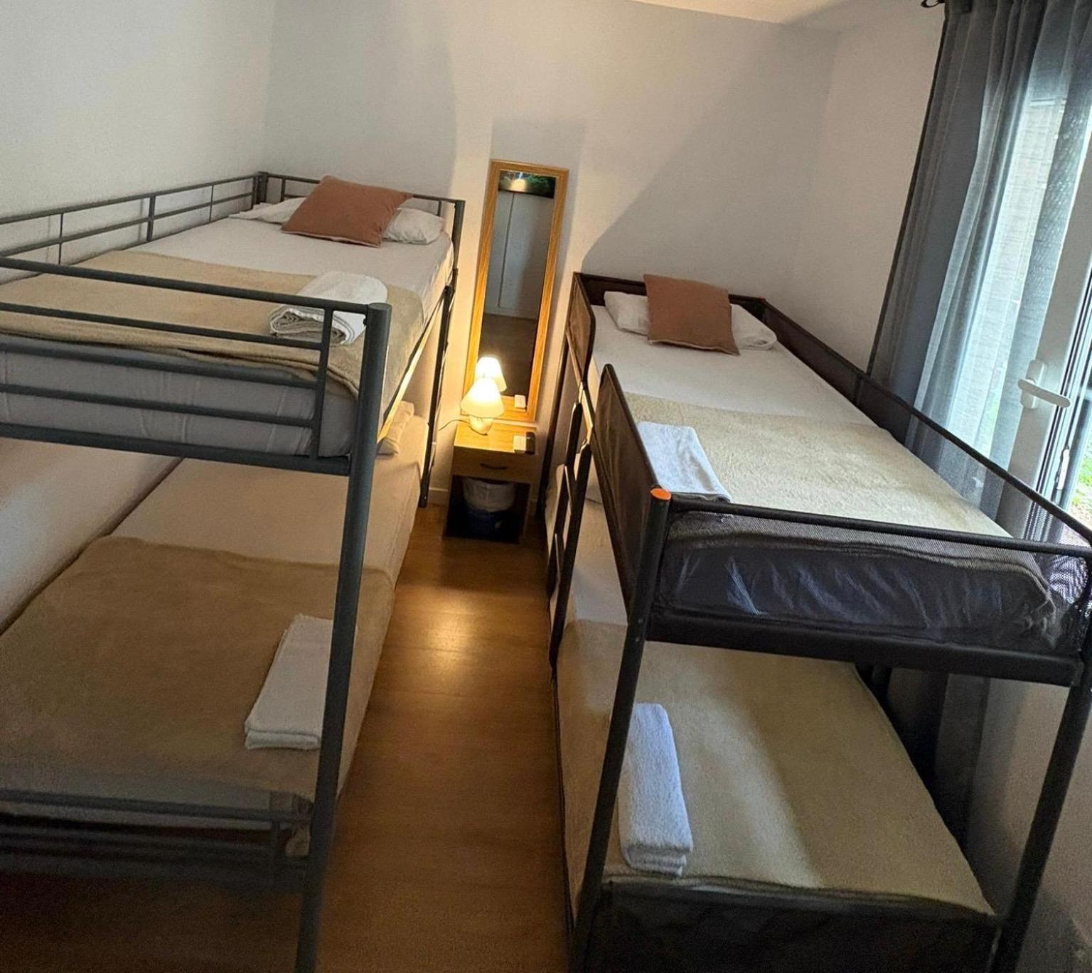 Habitaciones En บาร์เซโลนา ภายนอก รูปภาพ